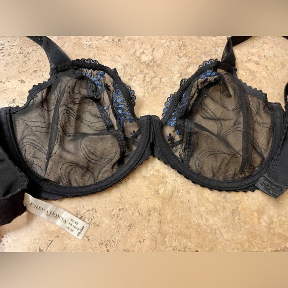Prima Donna and Chantelle 38D bra bundle - Picture 8 of 12